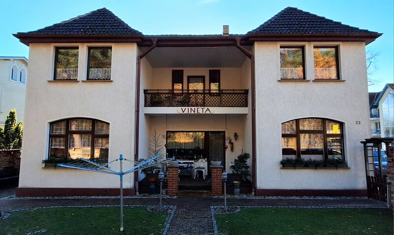 Datei:Zempin-Villa Vineta 2024.jpg
