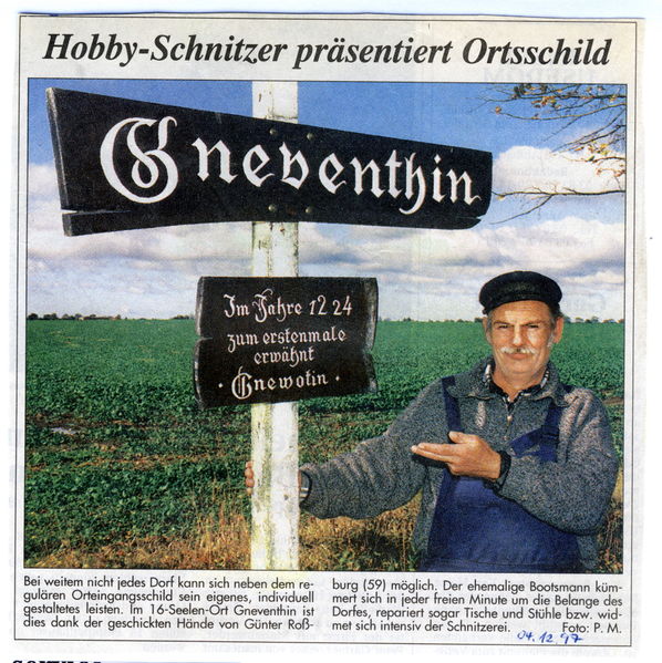 Datei:1997 Gneventhin Günter Roßburg Ortsschild.jpg