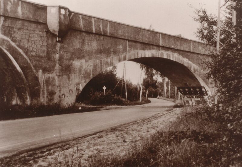 Datei:Brücke B111 bis 1945.jpg