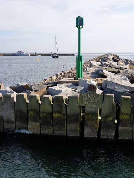 Datei:Greifswalder Oie 14 Hafen.jpg