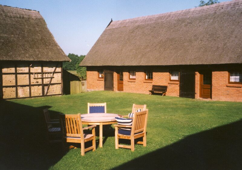 Datei:Stockmannhof 1999 Innenhof A.jpg