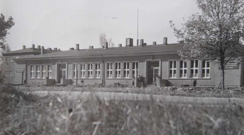 Datei:1952 Schule NAW7 fertig.jpg