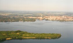 Schwerin-Luftbild 0322 (2000).jpg