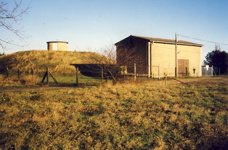 Datei:1997 Wasserwerk Zempin.jpg