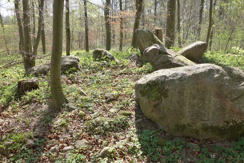 Datei:Hünengräber Vogelsang 2.jpg