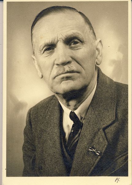 Datei:Hein Ross.jpg