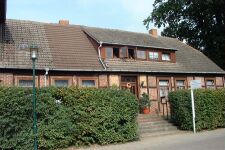 Dobbertin-Dorf 414 (2002).jpg