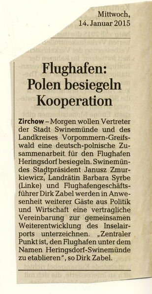 Datei:2015 Flughafen.jpg