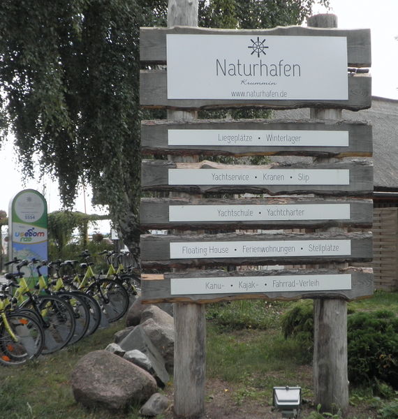 Datei:Krummin Hafen Schild.jpg