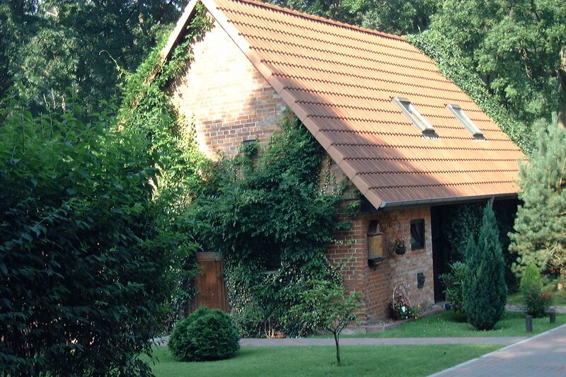 Datei:Kleesten-KA Dobbertin 115 (2002).jpg