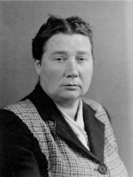Datei:Zinnowitz-Lehrer-Lucas Helene.jpg
