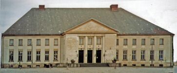 Mestlin-Kulturhaus (1999).jpg