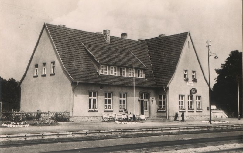 Datei:Bahnhof 1961.jpg