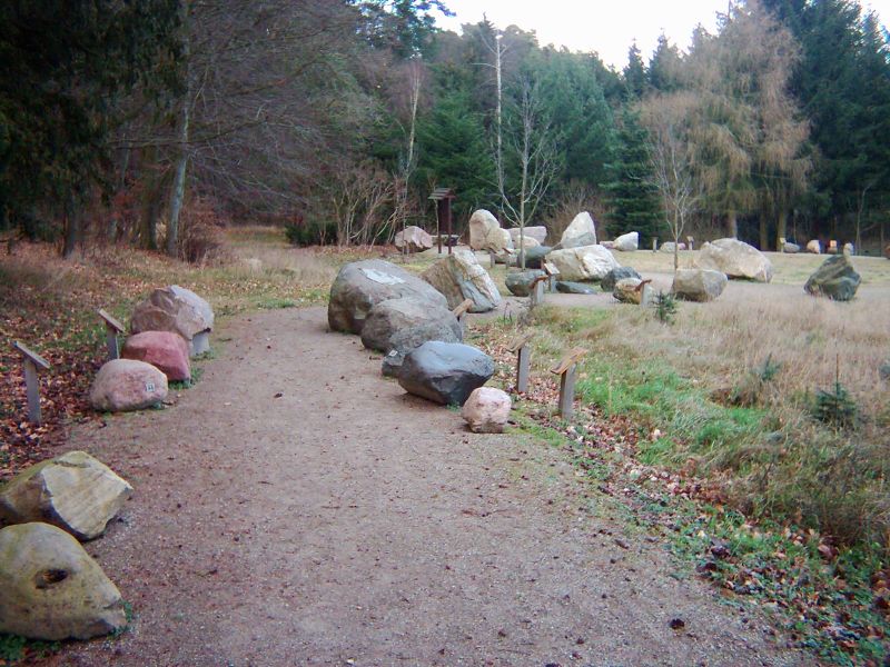 Datei:Gesteinsgarten8.jpg