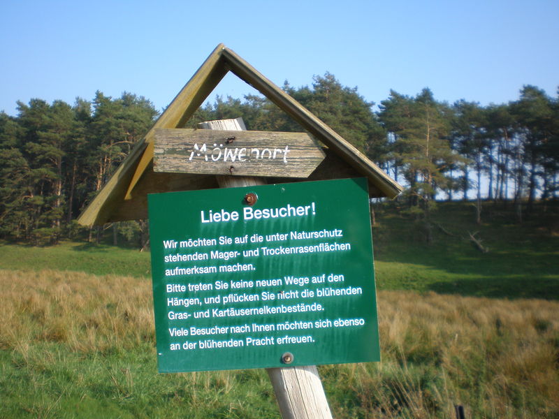 Datei:Besucher Hinweis Möwenort.jpg