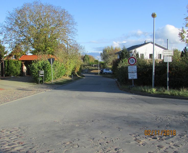 Datei:Einfahrt Büdnerreihe.jpg