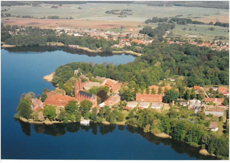 Datei:Dobbertin-Luftbild 181 (2000).jpg