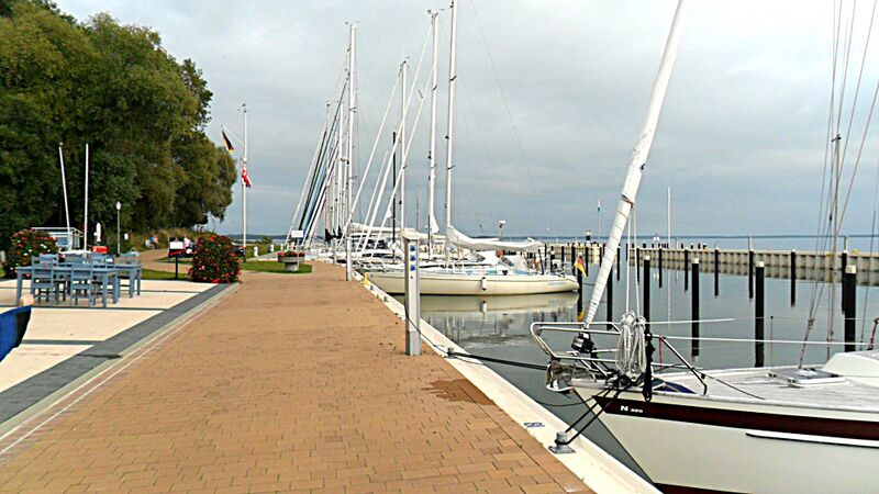 Datei:2013 Zinnowitz Hafen.JPG