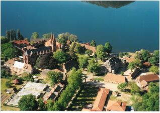 Dobbertin-Luftbild 201 (2000).jpg