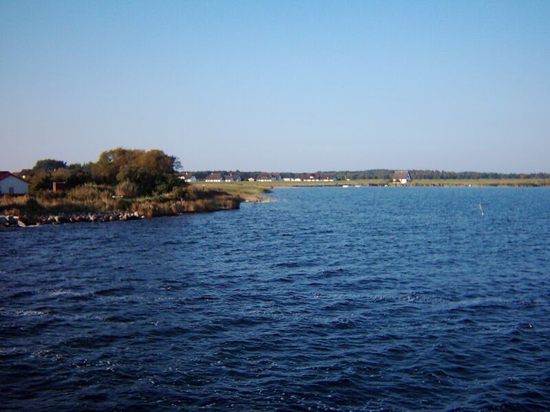 Datei:2008 Neuendorf Hafen Ost.jpg