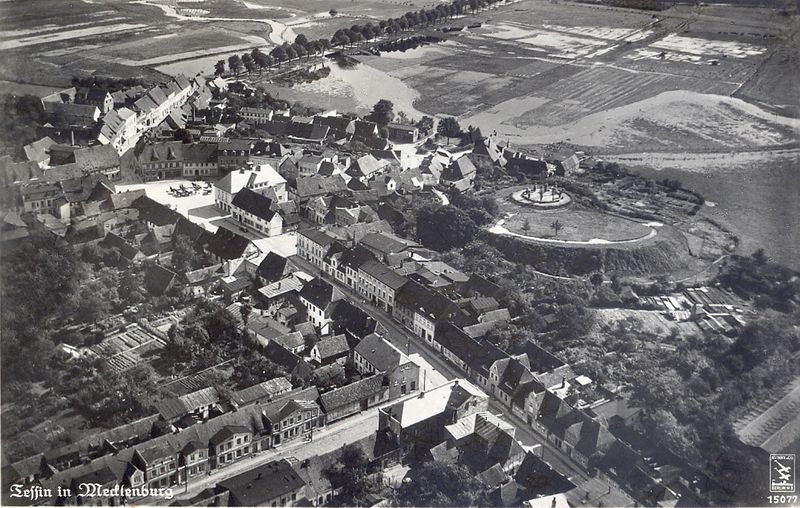 Datei:Tessin Luftbild 1934 Bild 1.jpg
