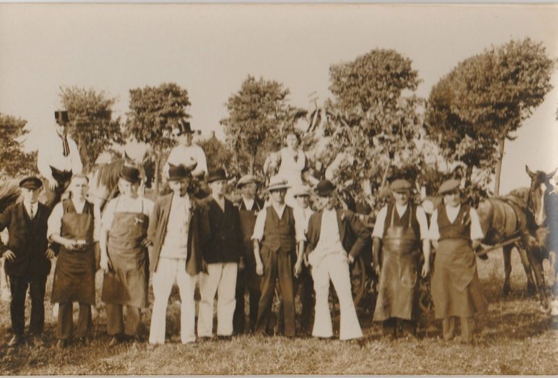 Datei:Goldenbow Festwagen 05.jpg