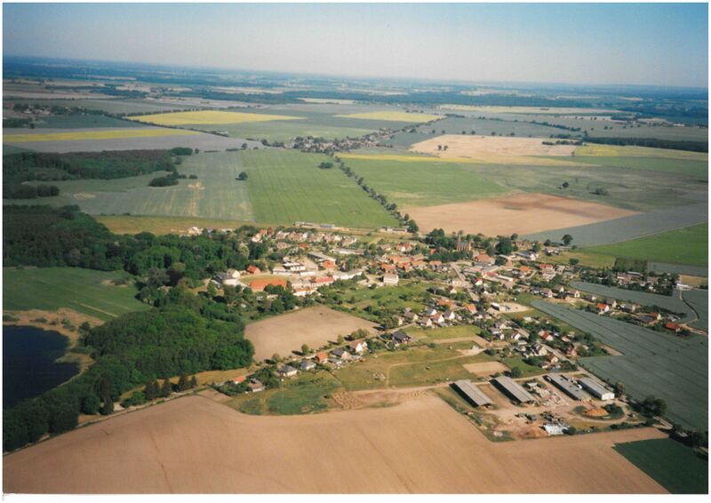 Datei:Dobbertin-Luftbild 100 (2000).jpg