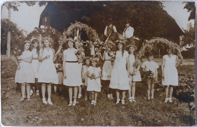 Datei:Goldenbow Erntefest 1934.jpg