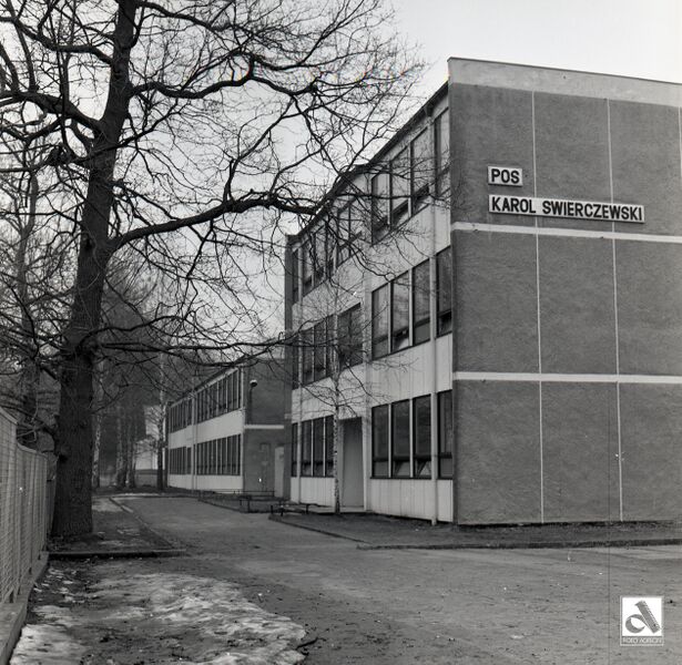 Datei:Zinnowitz-Adrion-Schule-3.jpg