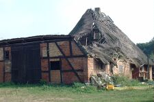 Dobbertin-Dorf 406 (2002).jpg