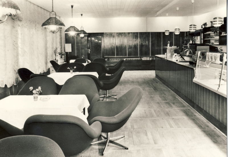 Datei:1976 Damerow Cafe.jpg