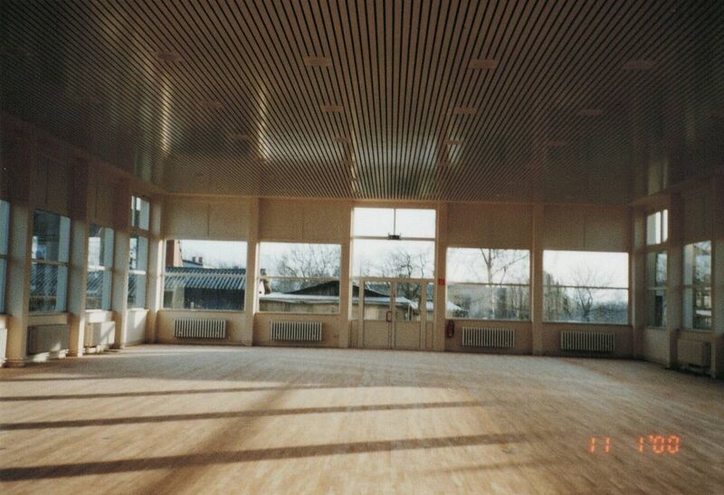 Datei:Friedrichsruhe Gemeinde Zentrum-2.jpg
