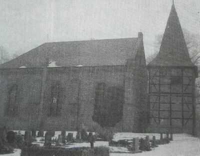 Granzin Kirche mit Turm.jpg