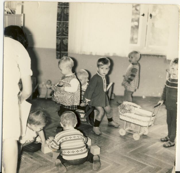 Datei:Kinderkrippe 1967.jpg