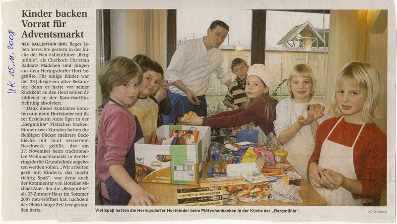 Datei:2008 Backen Kinder.jpg