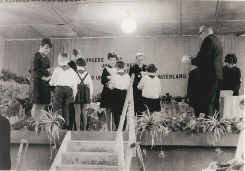 Datei:Jugendweihe 1968.jpg