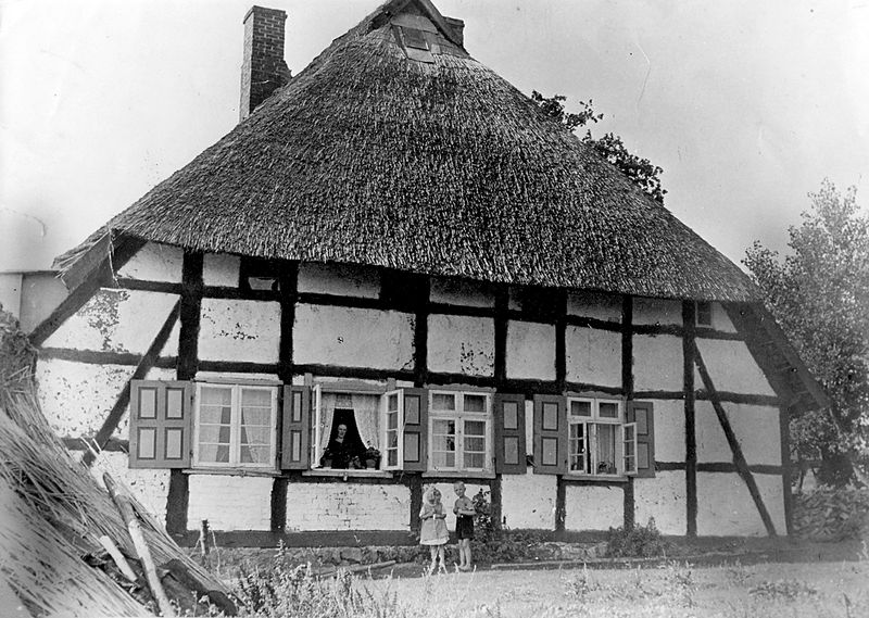 Datei:Goldenbow Machert 2.jpg