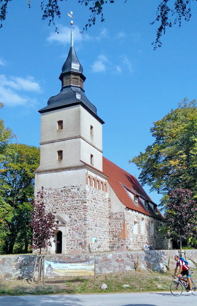 Datei:Kirche Benz 1.jpg