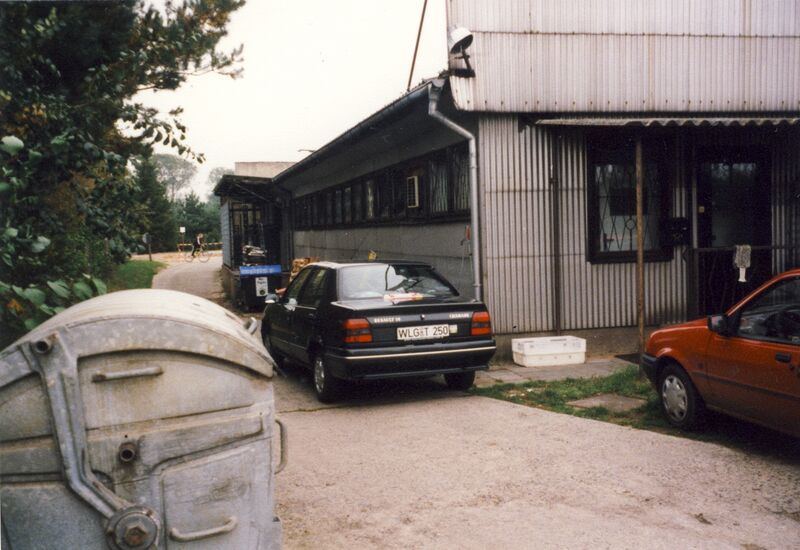 Datei:1998 Kaufhalle Personaleingang Fischerstr.jpg