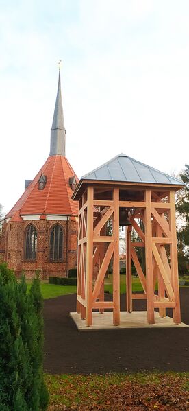 Datei:Wolgast St Jürgen Glockemstuhl.jpg