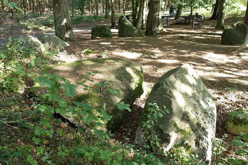 Datei:Hünengräber Ziegensteine 3.jpg