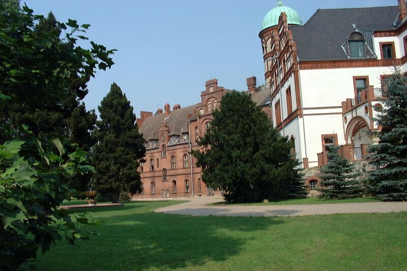 Datei:Willigrad-Schloß 64 (2002).jpg