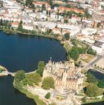 Schwerin-Luftbild 1132 (2000).jpg