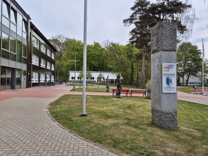 Datei:Zinnowitz-Sportschule 2025-2.jpg