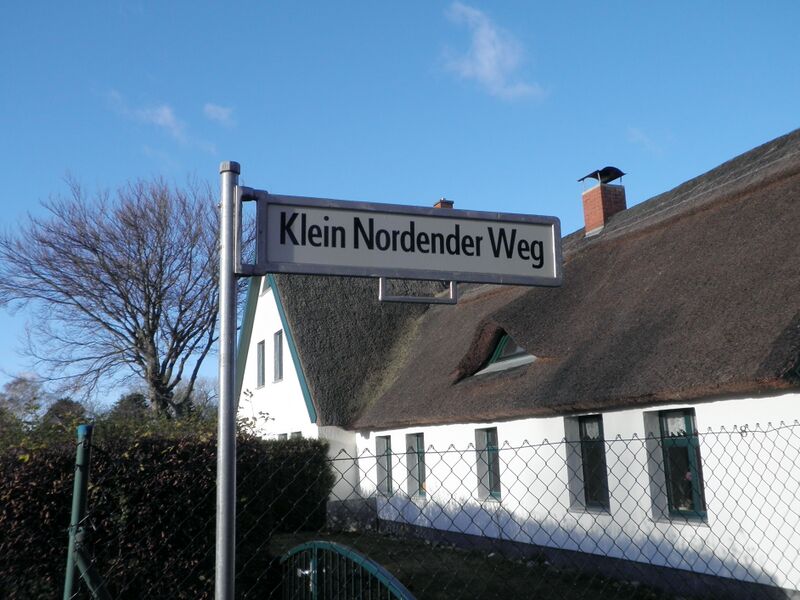 Datei:2013 Straßenschild Klein Nordender Weg Süd.JPG