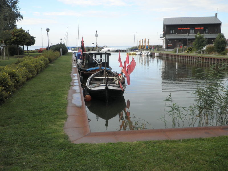 Datei:Hafen Ückeritz 2013.jpg