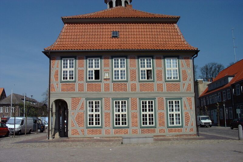 Datei:Boizenburg (Elbe)-38 (2003).jpg