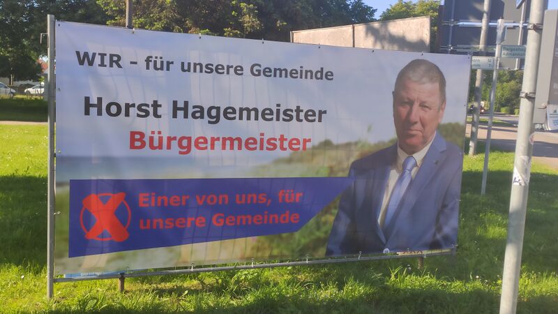 Datei:Boergerende-Rethwisch-05-2024-Hagemeister-Plakat.jpg
