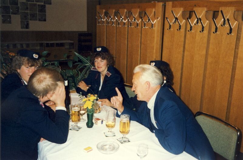 Datei:1990 1 Treffen Wikinger d.jpg