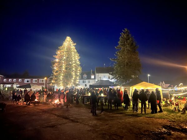 Boergerende-Rethwisch2024-Dezember Adventsleuchten.jpg